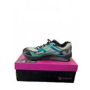 NEW TOPO ATHLETIC women's ultrafly road running shoes in teal/black